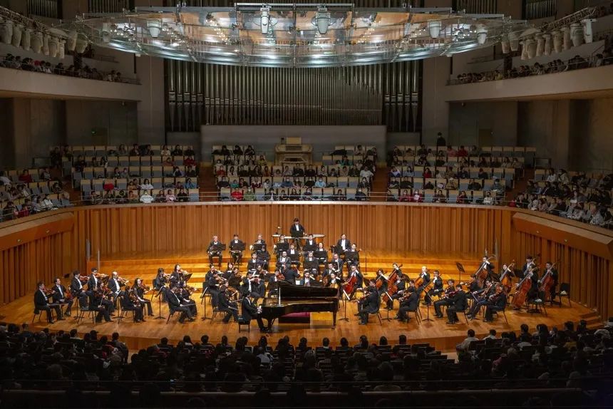 乐季| 北京交响乐团与夏小汤、孙颖迪、邹翔携手上演勃拉姆斯之夜