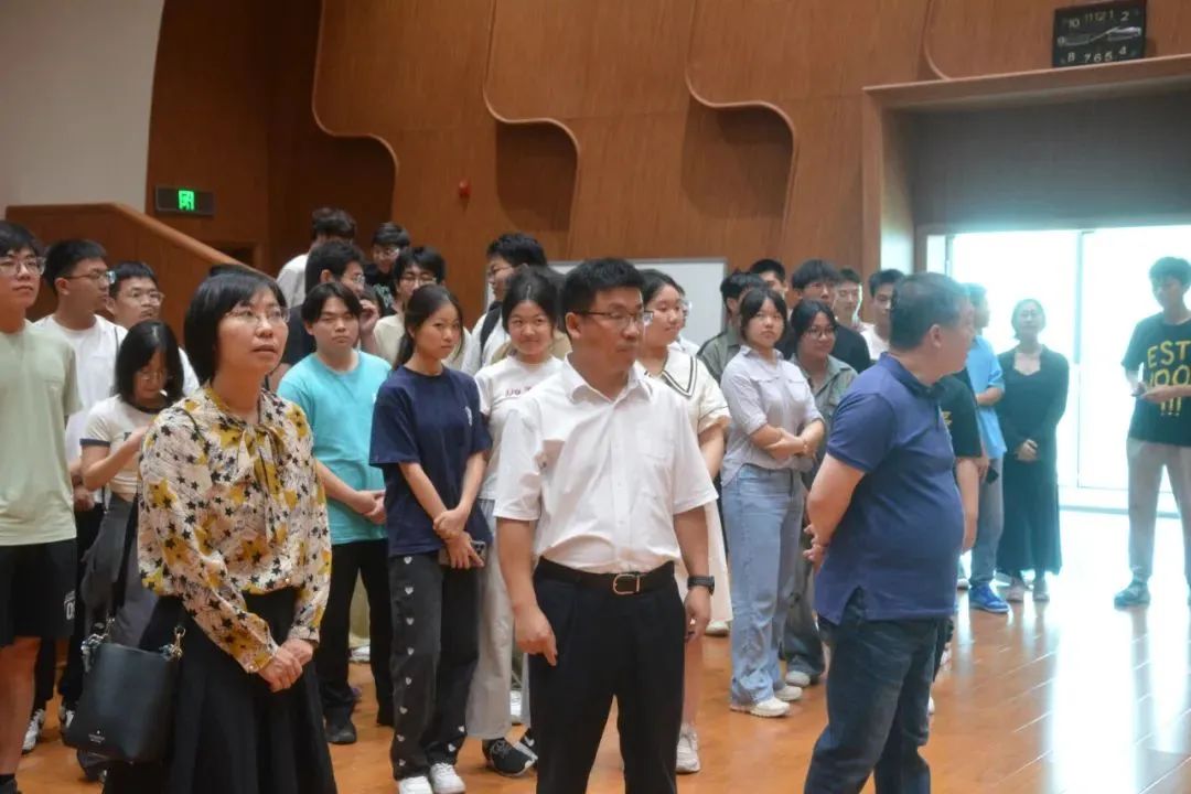 美育教育|“京’彩文化 青春绽放”,北京建筑大学学生乐团走进北交新址!